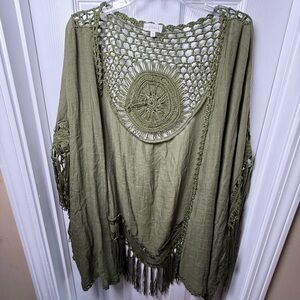 Everleigh Olive Embroidery Kimono Women’s Size Large, Finge Olive Crochet Poncho